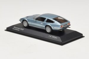 Maserati Indy Blue Metallic Minichamps 1:43 437123122 Diecast — photo 3 of 4