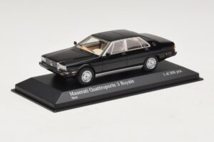 Maserati Quattroporte III Royale Black Minichamps 1:43 437123501 Diecast — photo 2 of 4
