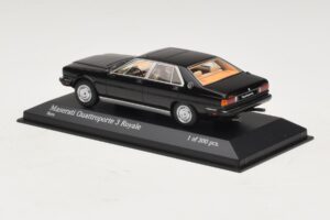 Maserati Quattroporte III Royale Black Minichamps 1:43 437123501 Diecast — photo 3 of 4