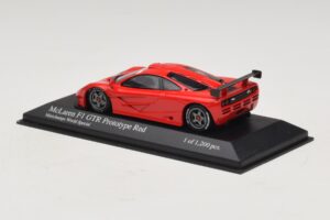 McLaren F1 GTR Prototype World Special Red Minichamps 1:43 MCLAREN007 Diecast — photo 2 of 4