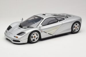 McLaren F1 Silver Minichamps 1:12 530133123 Diecast