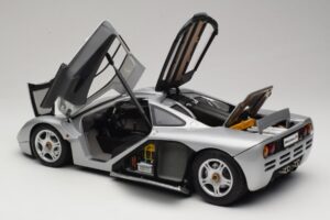 McLaren F1 Silver Minichamps 1:12 530133123 Diecast — photo 5 of 8