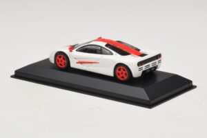 McLaren F1 White With Red Stripes Minichamps 1:43 MCLAREN003 Diecast — photo 2 of 4