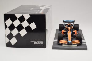 McLaren MCL36 #3 D. Ricciardo Bahrain GP 2022 Minichamps 1:18 537221803 Diecast — photo 3 of 7