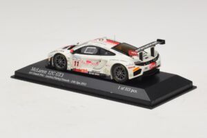 McLaren MP4-12C GT3 #11 Art Grand Prix Leclerc / Parisy 24 Hours of Spa 2013 Minichamps 1:43 437131311 Diecast — photo 3 of 4