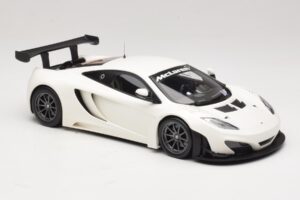 McLaren MP4-12C GT3 White 2013 Minichamps 1:18 151121394 Diecast — photo 4 of 6