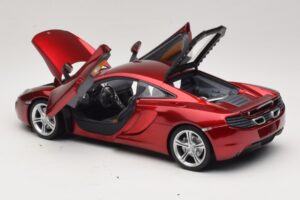 McLaren MP4-12C Red Metallic Minichamps 1:18 110133022 Diecast — photo 5 of 8