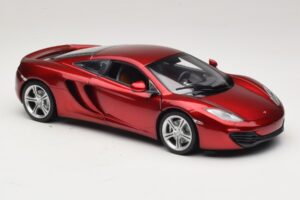 McLaren MP4-12C Red Metallic Minichamps 1:18 110133022 Diecast — photo 6 of 8