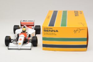 McLaren MP4/8 Ford #8 A. Senna Winner European GP 1993 Minichamps 1:18 540931818 Diecast — photo 3 of 7