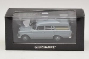 Mercedes 190 W110 Ambulance DRK Minichamps 1:43 400037270 Diecast — photo 4 of 4
