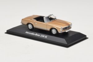 Mercedes 230 SL W113 Gold Metallic Maxichamps 1:43 940032230 Diecast — photo 3 of 4