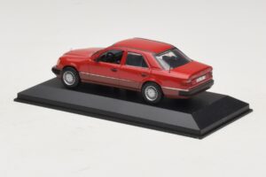 Mercedes 300D W124 Turbo Red Minichamps 1:43 3210 Diecast — photo 3 of 4