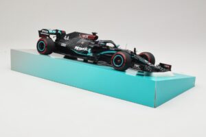 Mercedes AMG Petronas W11 EQ Performance #44 L. Hamilton 91st F1 Win Eifel GP 2020 Minichamps 1:18 113201144 Diecast — photo 4 of 6