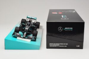 Mercedes AMG Petronas W11 EQ Performance #44 L. Hamilton 91st F1 Win Eifel GP 2020 Minichamps 1:18 113201144 Diecast — photo 6 of 6
