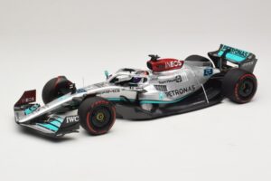 Mercedes AMG Petronas W13 E Performance #63 G. Russell Spanish GP 2022 Minichamps 1:18 110220063 Diecast