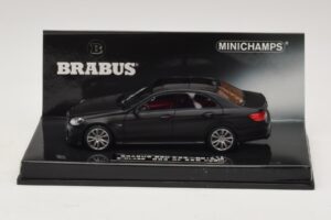 Mercedes Brabus 850 E63 W212 Matt Black Minichamps 1:43 437034101 Diecast