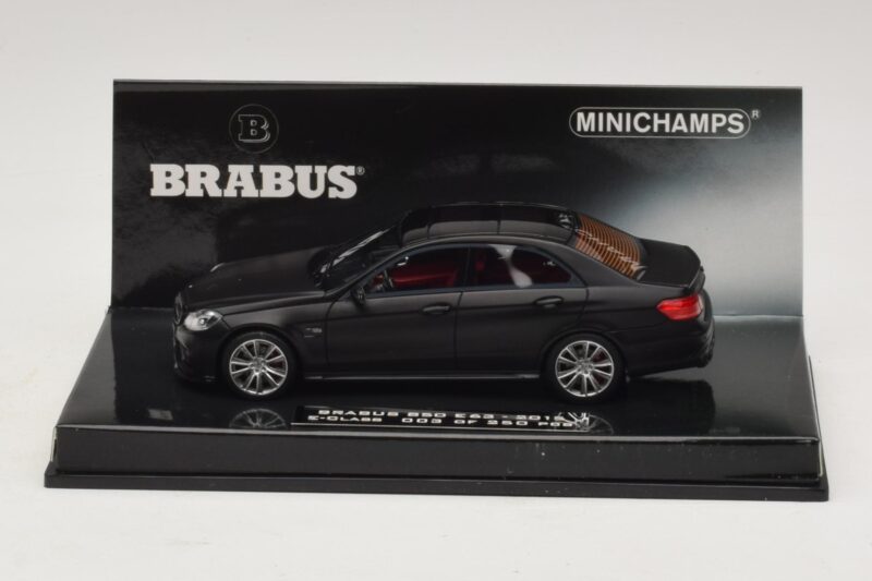 Mercedes Brabus 850 E63 W212 Matt Black Minichamps 1:43 437034101 Diecast