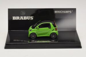 Mercedes Brabus Ultimate 120 Green Minichamps 1:43 437032700 Diecast