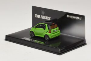 Mercedes Brabus Ultimate 120 Green Minichamps 1:43 437032700 Diecast — photo 3 of 5