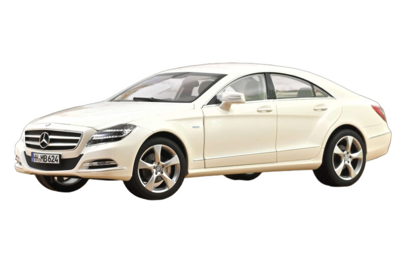 Mercedes CLS C218 Coupe Brilliant White Metallic Norev 1:18 Mercedes CLS C218 Coupe Brilliant White Metallic Norev 1:18 183943 Diecast