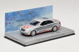 Mercedes E-Class #5 Team Auto Motor und Sport Rally Paris-Peking 2007 Minichamps 1:43 B66962261 Diecast — photo 2 of 5