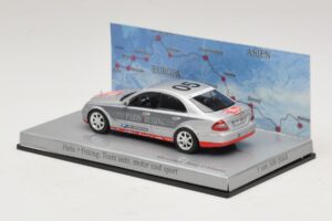 Mercedes E-Class #5 Team Auto Motor und Sport Rally Paris-Peking 2007 Minichamps 1:43 B66962261 Diecast — photo 3 of 5