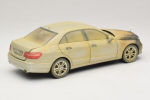 Mercedes E-Class W212 Burned Dubai Art Car Minichamps 1:18 MB008 Diecast — photo 2 of 6