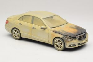 Mercedes E-Class W212 Burned Dubai Art Car Minichamps 1:18 MB008 Diecast — photo 4 of 6