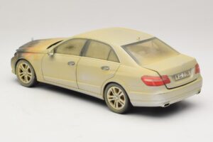Mercedes E-Class W212 Burned Dubai Art Car Minichamps 1:18 MB008 Diecast — photo 5 of 6