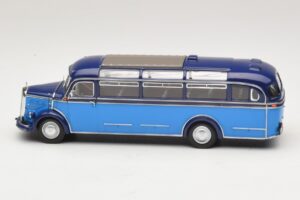 Mercedes O 3500 Bus Light Blue Dark Blue Minichamps 1:43 439360011 Diecast — photo 3 of 6