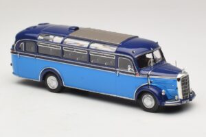 Mercedes O 3500 Bus Light Blue Dark Blue Minichamps 1:43 439360011 Diecast — photo 4 of 6
