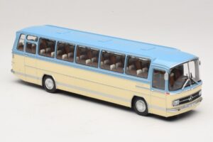 Mercedes O302 Blue Cream Minichamps 1:43 439035181 Diecast — photo 4 of 6