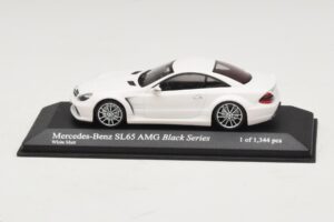 Mercedes SL65 AMG R230 Black Series Matt White Minichamps 1:43 400038222 Diecast