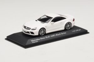 Mercedes SL65 AMG R230 Black Series Matt White Minichamps 1:43 400038222 Diecast — photo 2 of 4
