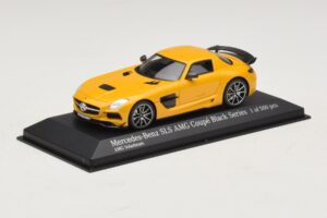 Mercedes SLS AMG C197 Black Series Gold Minichamps 1:43 437033022 Diecast — photo 2 of 4