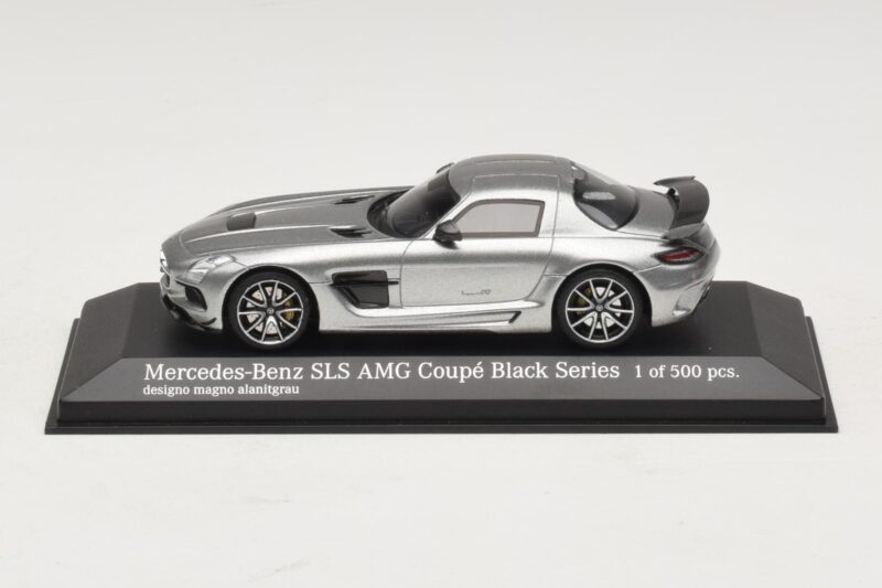 Mercedes SLS AMG C197 Black Series Grey Metallic Minichamps 1:43 437033024 Diecast