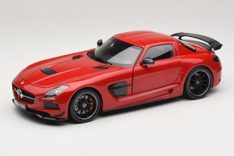Mercedes SLS AMG C197 Black Series Red Minichamps 1:18 110033022 Diecast
