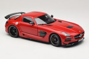 Mercedes SLS AMG C197 Black Series Red Minichamps 1:18 110033022 Diecast — photo 6 of 8