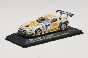 Mercedes SLS AMG GT3 #21 Rowe Racing Hartung / Heyer Nurburgring 24 Hours 2013 Minichamps 1:43 410133221 Diecast — photo 2 of 4