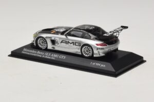 Mercedes SLS AMG GT3 #96 M. Hakkinen / R. Arnold 6 Hours of Zhuhai 2011 Minichamps 1:43 410113296 Diecast — photo 3 of 4