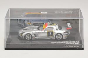 Mercedes SLS AMG GT3 #7 Black Falcon Jager / Seyffarth 24 Hours of Dubai 2011 Minichamps 1:43 437110307 Diecast — photo 4 of 5