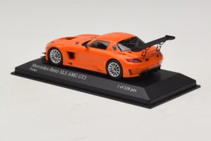 Mercedes SLS AMG GT3 Street Orange Minichamps 1:43 410113204 Diecast — photo 3 of 4