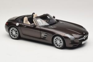 Mercedes SLS AMG Sepang Brown Minichamps 1:18 B66960080 Diecast — photo 7 of 9