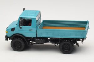 Mercedes Unimog 1300 L Flatbed Truck Blue Minichamps 1:43 439033020 Diecast — photo 3 of 6
