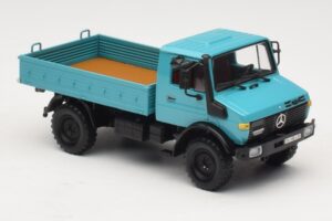 Mercedes Unimog 1300 L Flatbed Truck Blue Minichamps 1:43 439033020 Diecast — photo 4 of 6