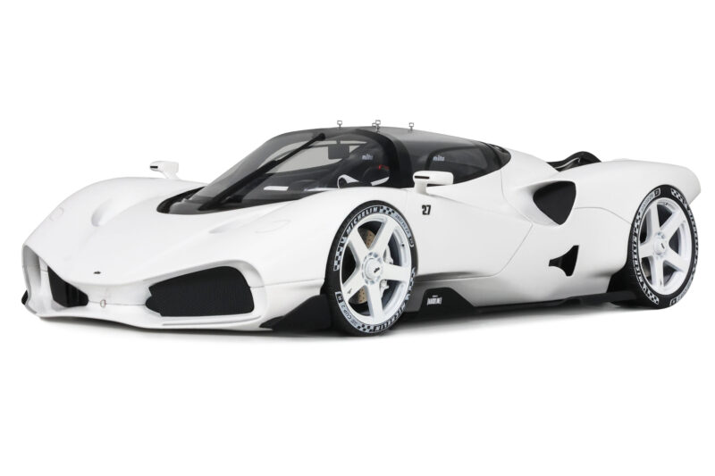 Nilu27 Nilu Super White GT Spirit 1:18 Nilu27 Nilu Super White GT Spirit 1:18 GT578 Resin