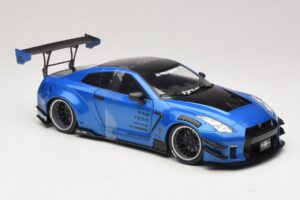 Nissan GT-R R35 Liberty Walk Work T2 Blue Metallic Solido 1:18 S1805801 Diecast — photo 4 of 6