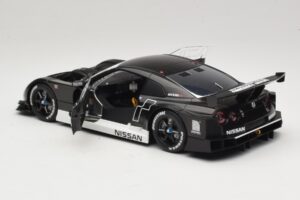 Nissan GT-R R35 Stealth Model Gran Turismo 5 AUTOart 1:18 81041 Diecast — photo 5 of 9