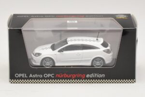 Opel Astra H OPC Nurburgring Edition White Minichamps 1:43 ASTRA005 Diecast — photo 4 of 4