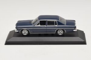 Opel Diplomat A Dark Blue Minichamps 1:43 DIPLOMAT001 Diecast